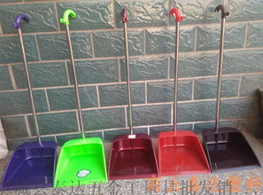 厂家直销精品塑料簸箕畚斗清洁清扫搭配工具精品塑料畚斗弯把扒斗 中型锯齿簸箕图片,厂家直销精品塑料簸箕畚斗清洁清扫搭配工具精品塑料畚斗弯把扒斗 中型锯齿簸箕高清图片