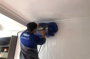 家里空调从买就没洗过 用了5年洗出小黑虫