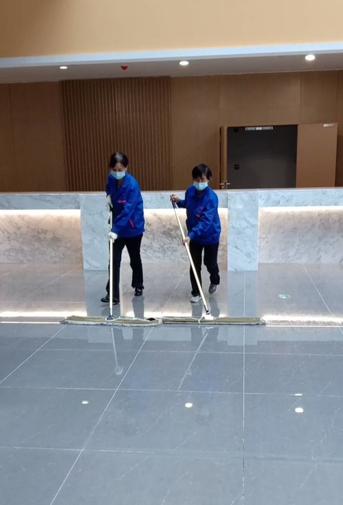 清洁地板翻新及打蜡维护 专业清洁服务指南